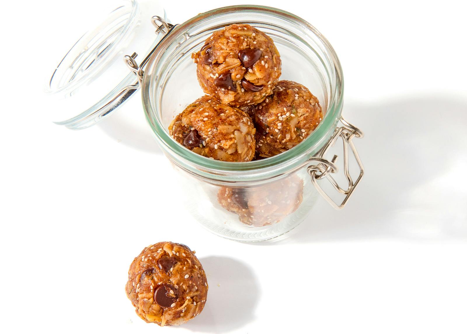 2739_Emily_Peck_Almond_Butter_Energy_Bites_04721-2